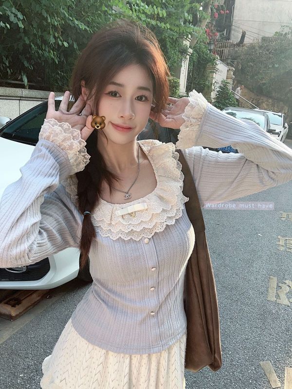 Multi-layer lace collar base shirt versatile slim fit top lace skirt