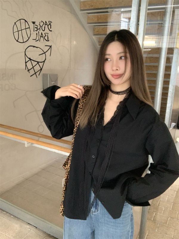 Korean spliced ​​lace edge v-ling shirt for women