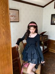 Spring skirt, breasts, good-looking dress, flower bud skirt, small dress, small black skirt, short skirt, fluffy skirt, girlish feeling