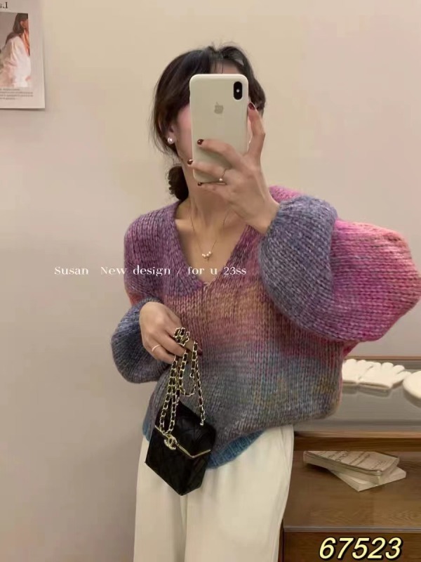 Lazy style contrasting knitted sweater for women soft and loose loose and versatile colorful sweater for women