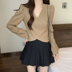 V-neck irregular bubble long-sleeved T-shirt base shirt for women