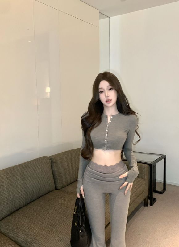 Curve body look fashionable two-piece set casual and lazy short slim waist-hugging suit