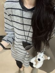 Striped contrasting color fur long-sleeved T-shirt for women in autumn and winter laziness mid-length loose and slim inner top