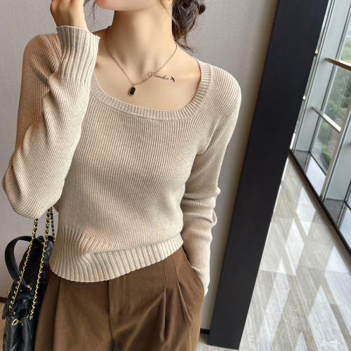 Gray square collar knitted base shirt for women in spring and autumn new low-neck sweater slim-fitting small fragrance top