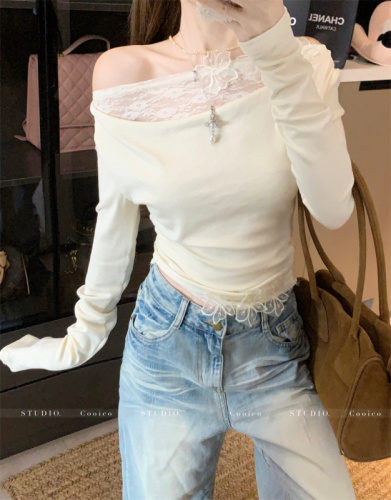 Spring lace spliced ​​long-sleeved T-shirt design pure sexy hot girl slanted shoulder top
