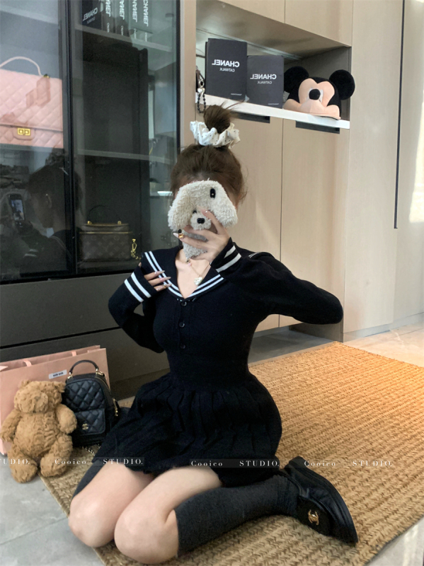 New navy collar age-reducing slim knitted dress for women