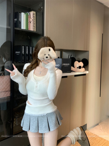 Soft and glutinous wool texture fake two-piece v-neck long-sleeved wool sweater for women pure inner base shirt