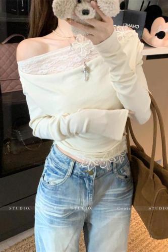 Spring lace spliced ​​long-sleeved T-shirt design pure sexy hot girl slanted shoulder top