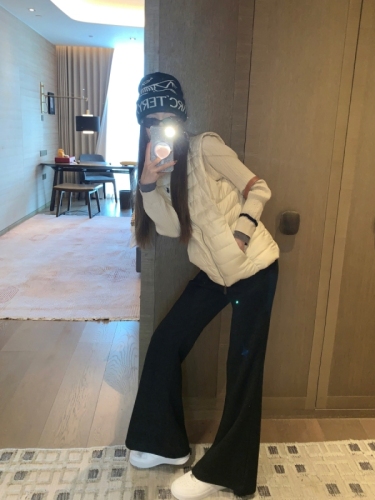 Korean black slim bell-bottom pants in winter slim soft and thickened trousers