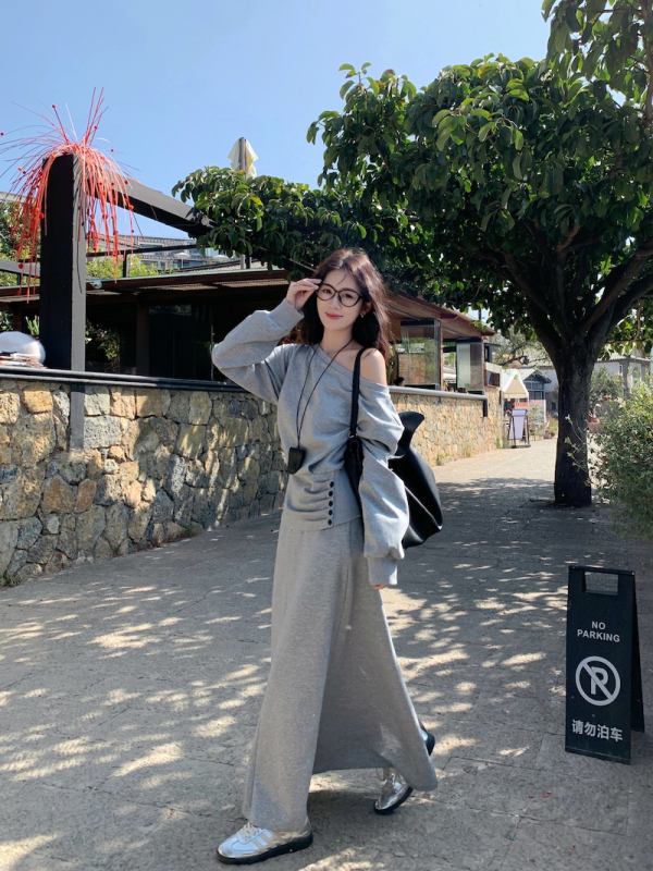 Korean sports and casual short waist-hugging top waist-hugging shoulders