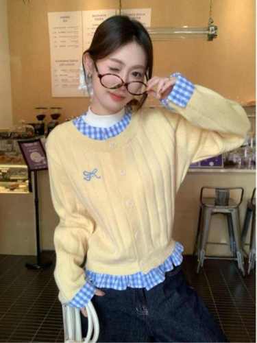 Korean plaid spliced ​​sweater jacket for women's spring new fashionable and fashionable single-breasted loose knitted cardigan