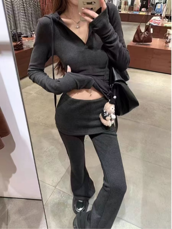 New fashion casual long-sleeved hooded slim body shirt T-shirt + sports micro-flared trousers set