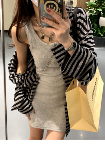 Thin cardigan sweater for women Korean style loose oversize lazy style long-sleeved striped jacket