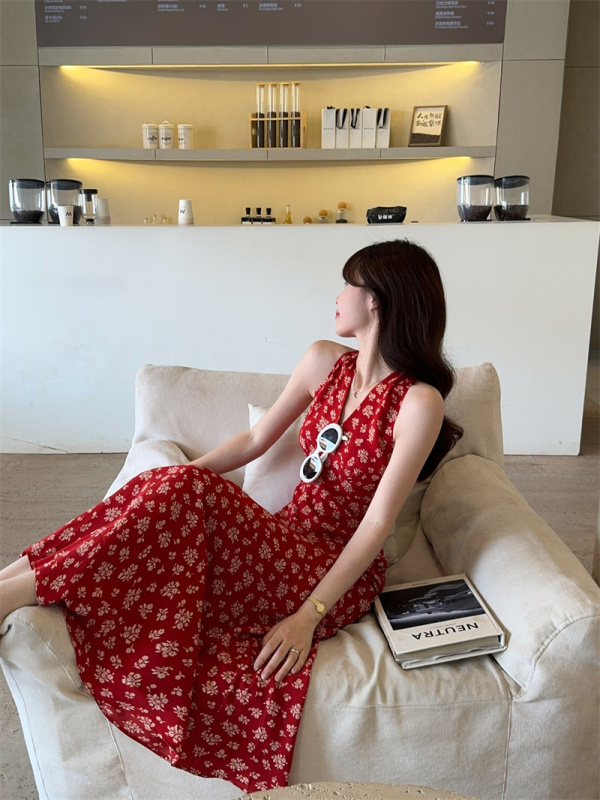 Pure sexy hot girl with neck floral backless layered vacation atmosphere dress