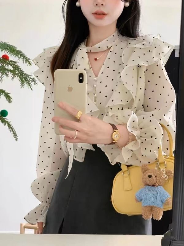 French high-end sweet ruffled shirt for women in early spring design and temperament versatile polka dot shirt