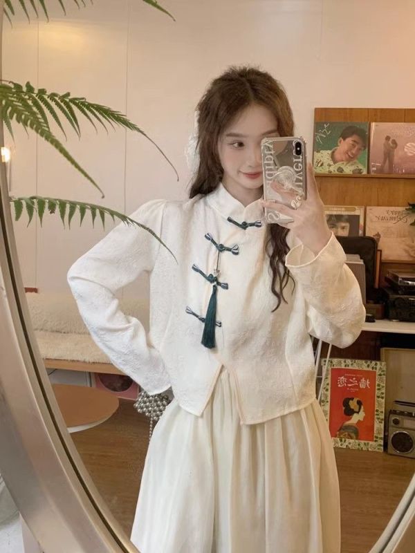 New Chinese style retro button long-sleeved shirt for women in spring and autumn design niche puff sleeve short stand collar top