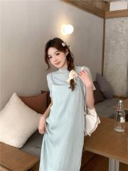 Korean version of solid color simple short-sleeved inner wear fashionable suspender dress two-piece set