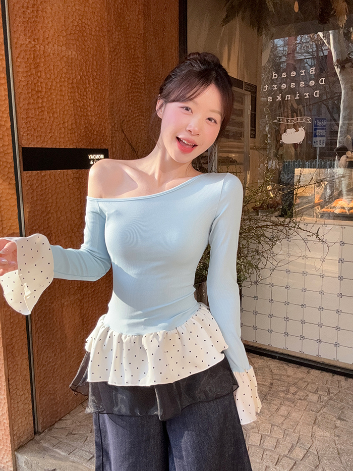 Real shot~ Spring new ruffled contrasting color spliced ​​polka dots slanted shoulder pure knitted T-shirt top for women