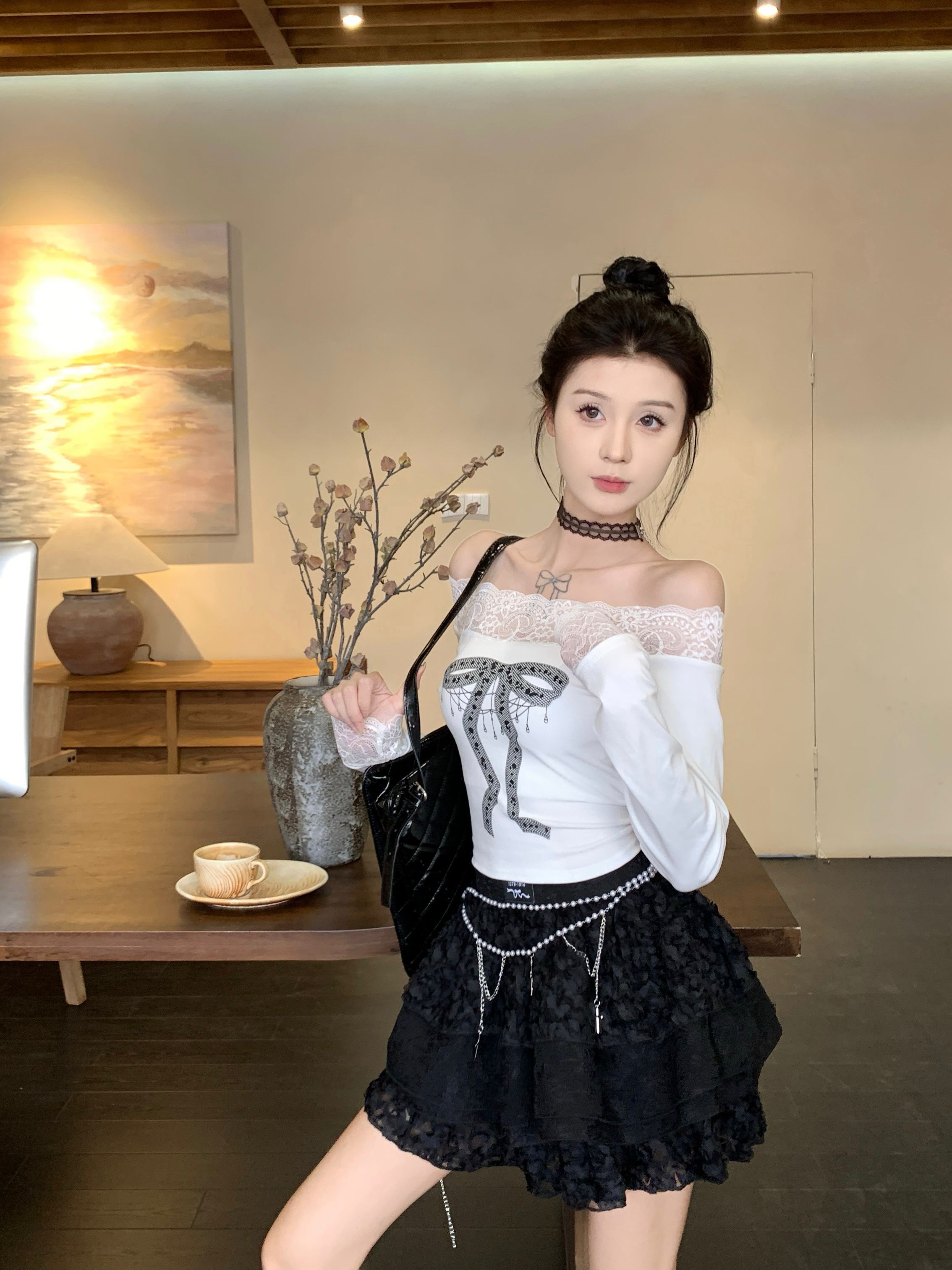 Real shot of pure hot girl with one shoulder lace bow slim sexy top + lace skirt fashionable suit