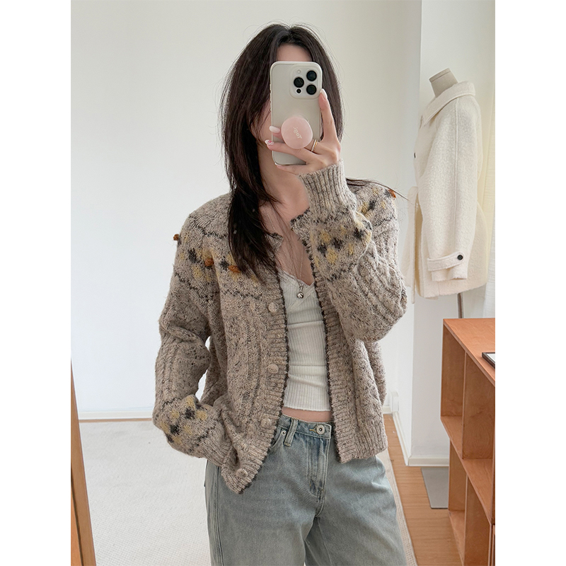 Real-life heavy industry Fair Island sweater jacket for women early spring new soft and lazy style knitted cardigan design top