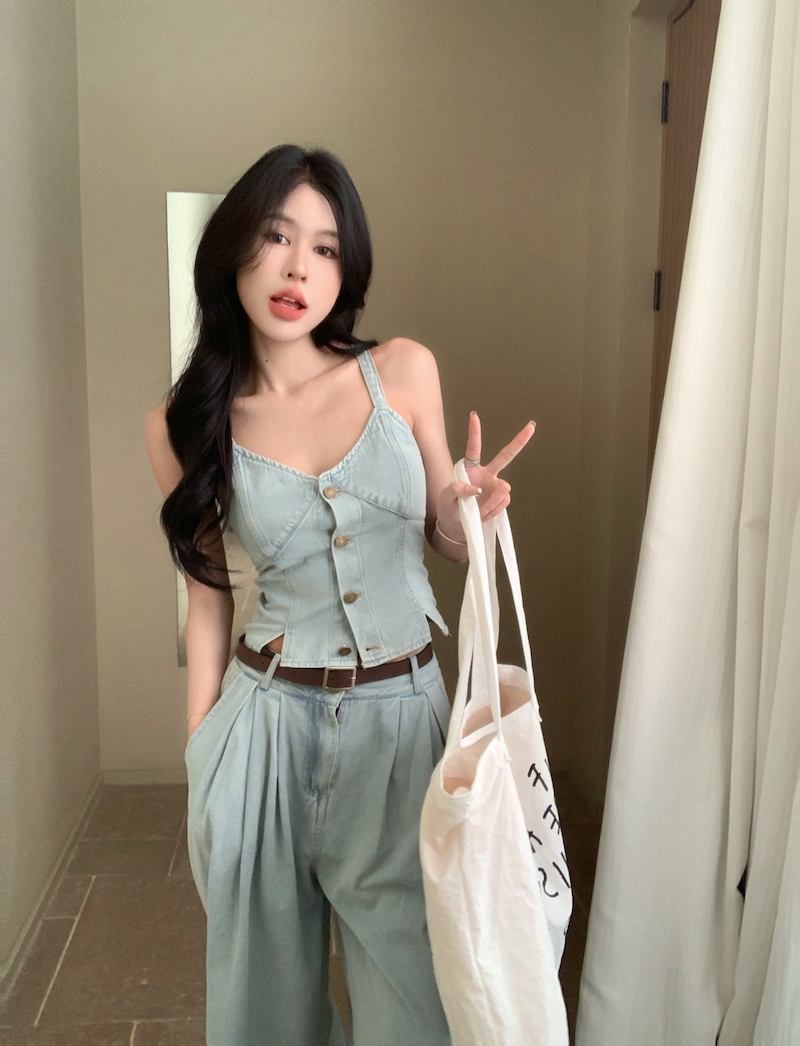 Real shot Korean version of slim and slim retro denim suspender vest + high waist straight wide-leg pants suit