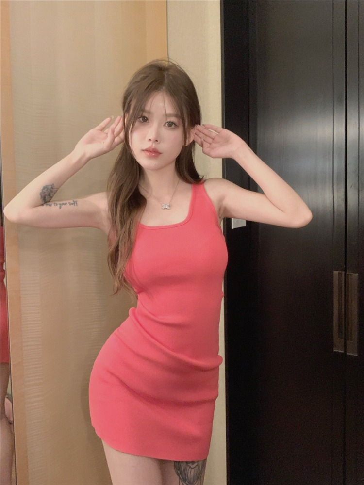 純欲辣妹吊帶連衣裙女夏季裙子收腰緊身包臀裙紅色別致打底a字裙