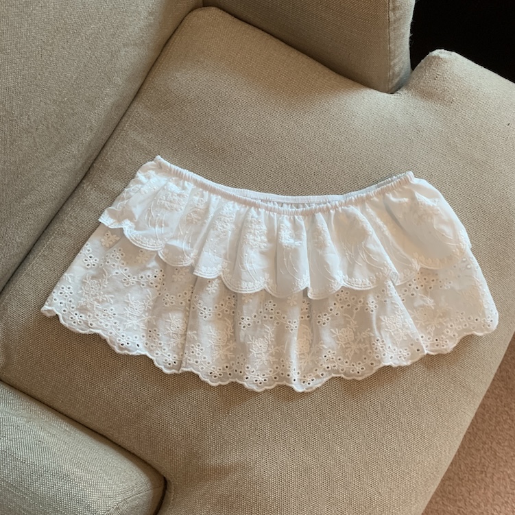 Real shot of spring pure cotton embroidered butt curtain skirt