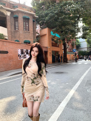 實拍 一字肩收腰系帶包臀裙不對稱下擺修身長袖印花連衣裙