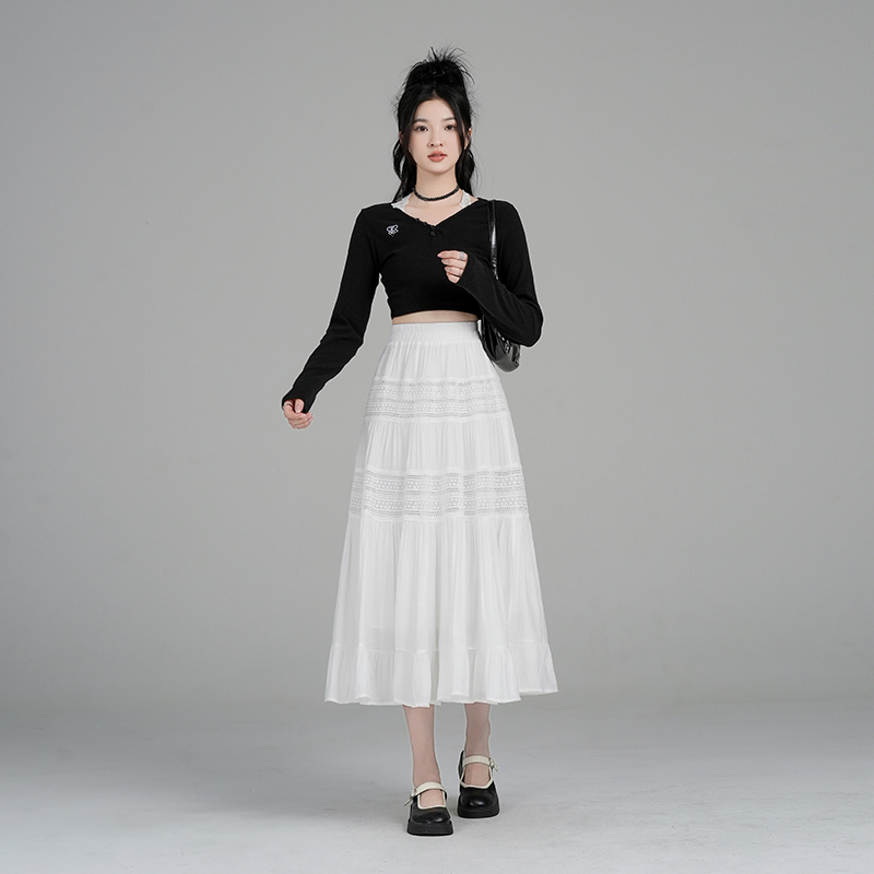Real shot of 2025 new Korean version design embroidery hollow large swing mid-length skirt for women
