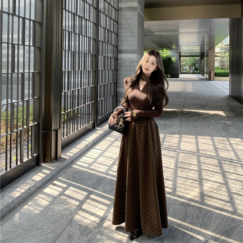 Real-life French mature Hepburn style high-end outfit polka dot skirt two-piece skirt suit