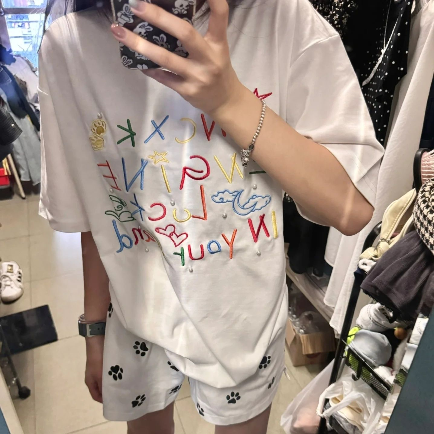 刺秀+釘珠純棉200克精梳緊密短袖t恤女