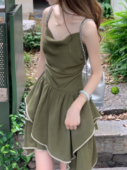 Real photo of green irregular suspender dress for women retro waist-hugging A-line skirt