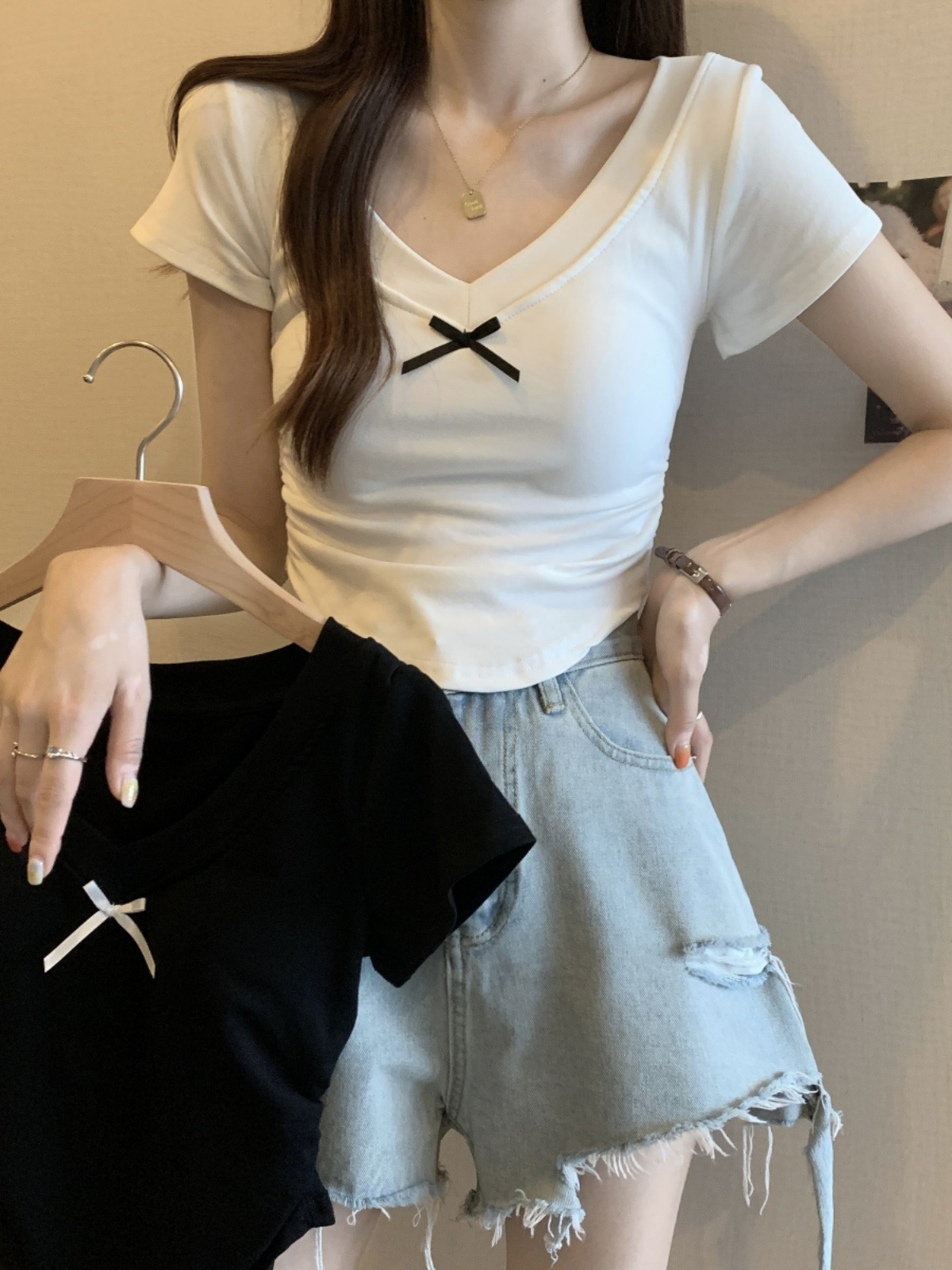 外貿隨心裁260克純欲風設計感V領T恤女立體蝴蝶結露背收腰顯瘦