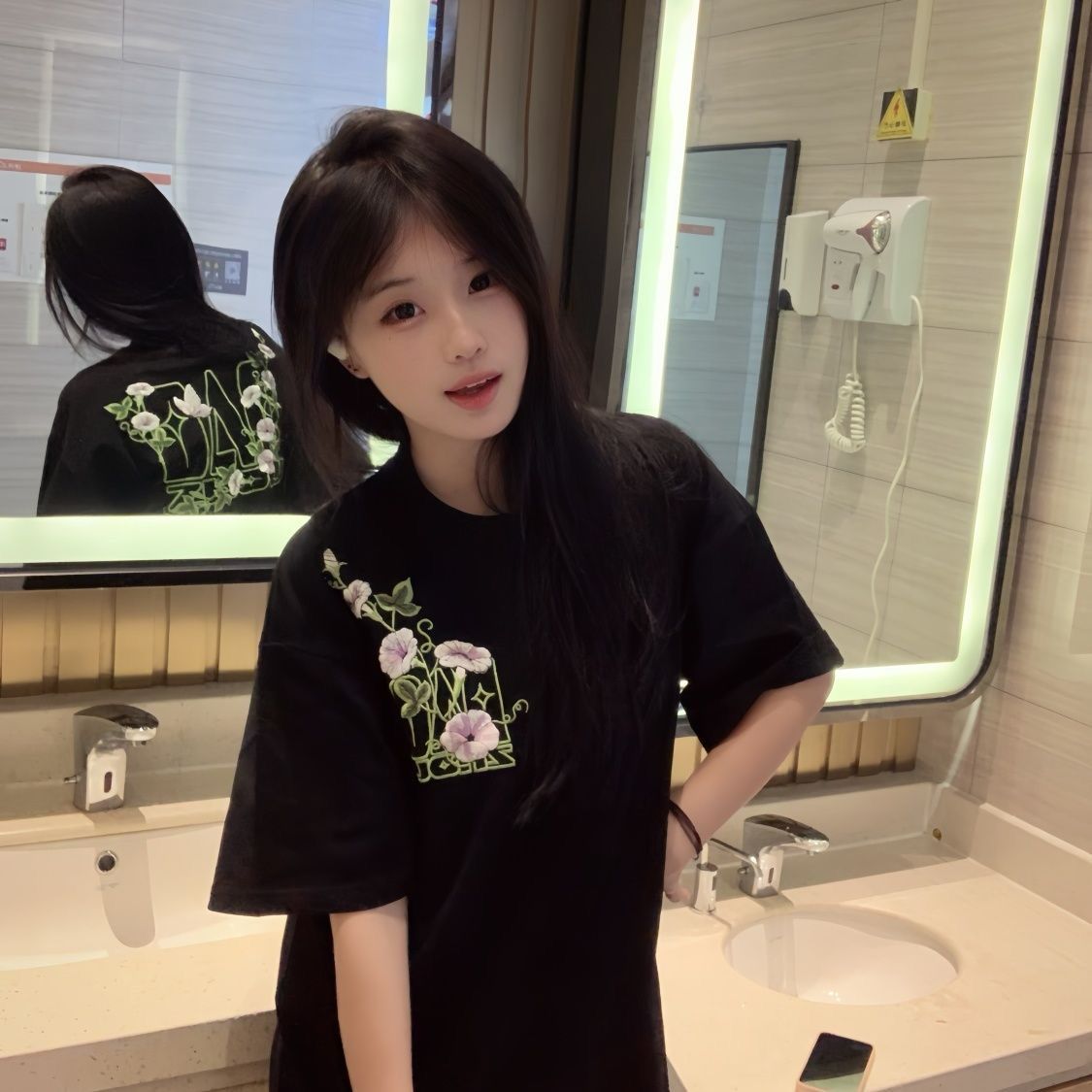 刺秀純棉210克精梳緊密短袖t恤女