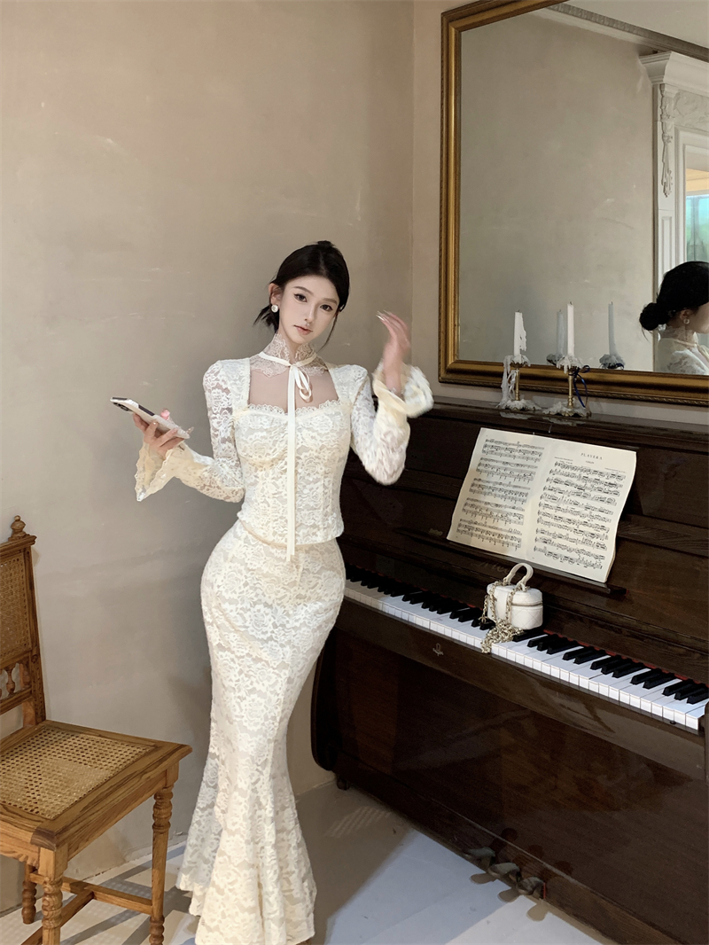 Real shot of Moonlight Muse lace waisted ruffle top temperament fish tail half-body skirt suit