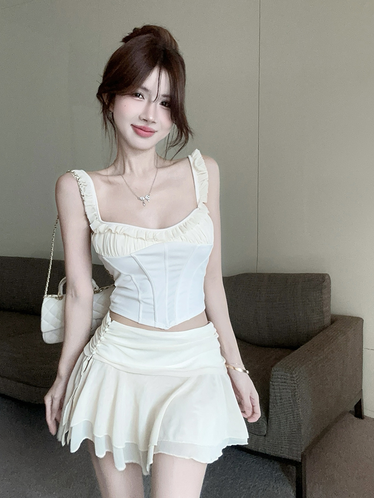 Real shot, gentle ruffled suspender vest + pleated layered skirt two-piece set