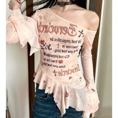 辣妹性感露肩喇叭袖T恤女網紗拼接不規則長袖斜肩上衣