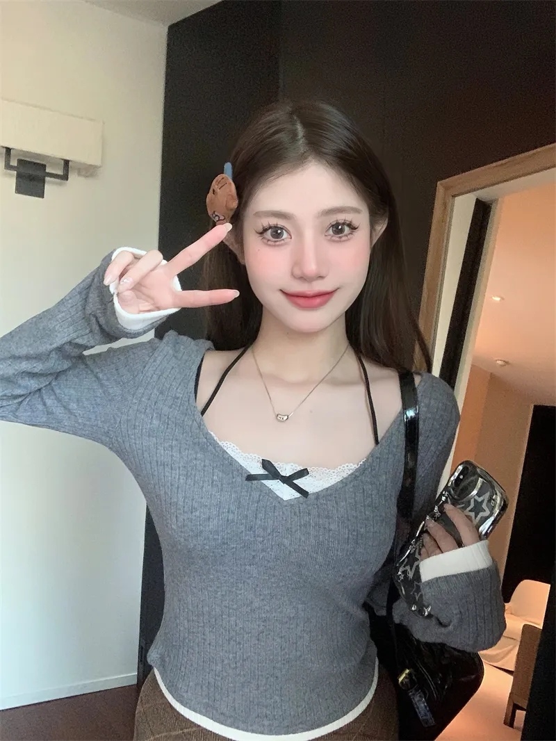 純欲辣妹假兩件蕾絲拼接撞色V領T恤女春季新款內搭修身打底衫上衣