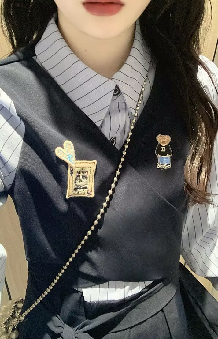 Real shot of college style striped shirt dress for women in summer French teacher interview two-piece skirt navy blue