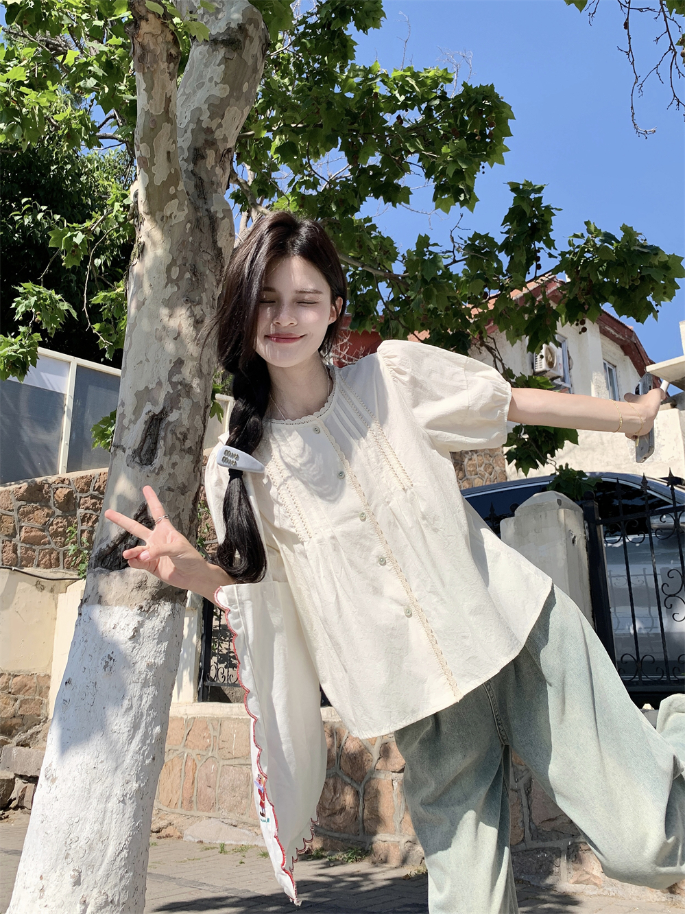 Real shot French sweet short-sleeved lace lace shirt for women's pure cotton puff sleeve age-reducing doll shirt slimming top