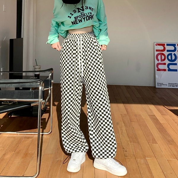 Foreign trade Korean version of pink chessboard for summer slimming and covering the hips lazy versatile sports pants tying feet wide-leg casual pants for women