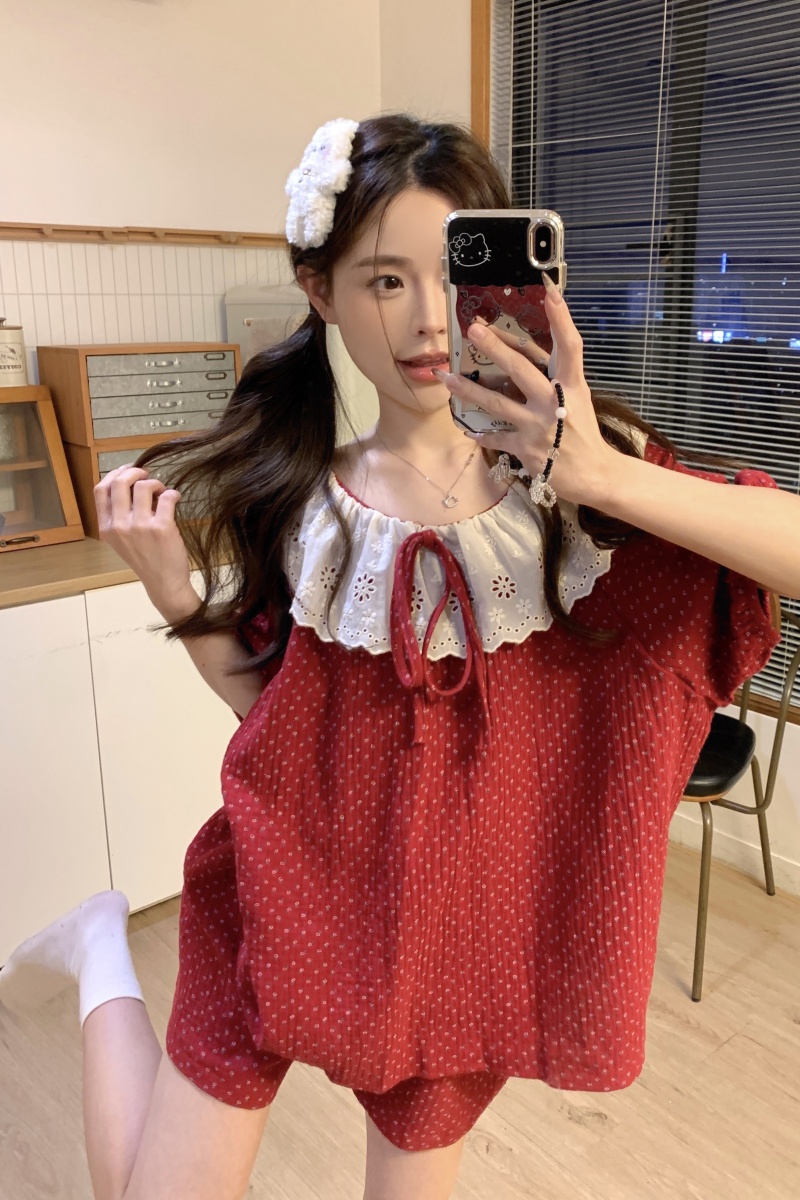Real shot of Korean version of sweet loose lace large lapel soft double yarn good luck red summer home clothing set