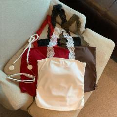 Real shot of autumn and winter retro lace lace breasts