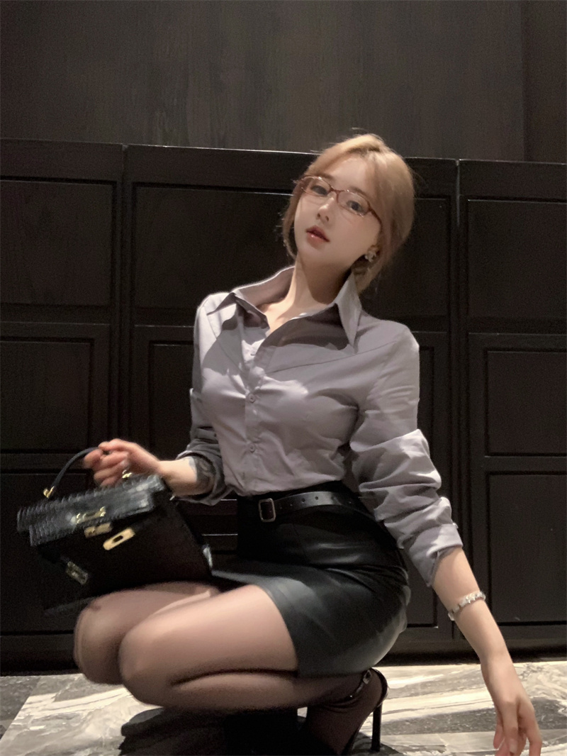 Real shot of 2025 spring slim waist-length sleeve shirt + high waist slit hot girl hip-pack skirt half-body short skirt