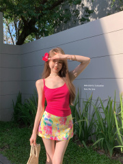 Real shot of cool hidden breasts tight suspender vest + acetic acid calced print flower low waist miniskirt