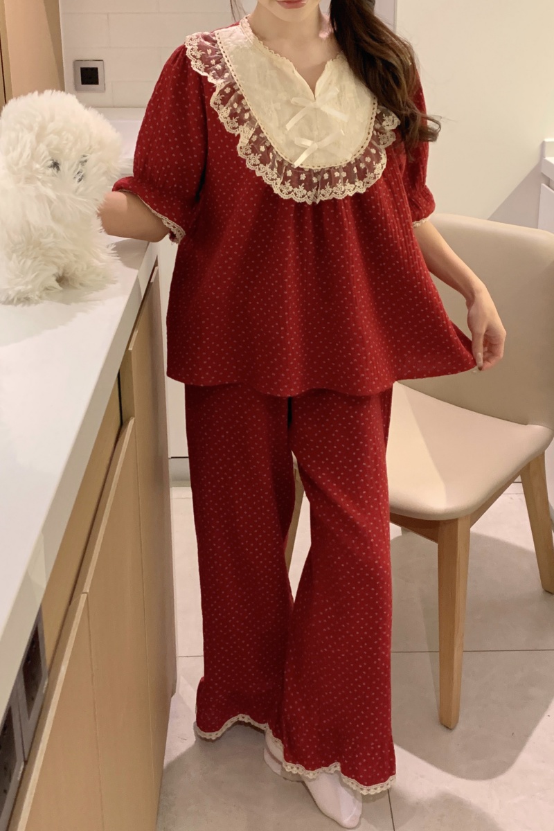Real shot of Korean version of sweet princess style heavy industry embroidered lace cotton tulle shorts shorts shorts shorts home clothes
