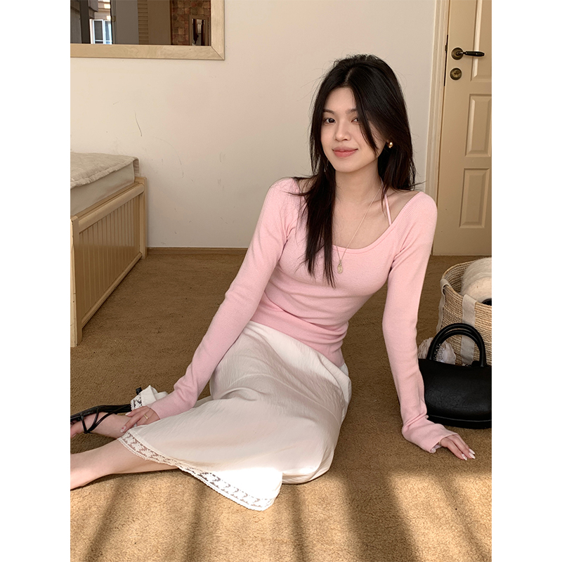 Real shot of 2025 early spring new halter neck strap long-sleeved top female sexy hot girl slim and chic knitted sweater