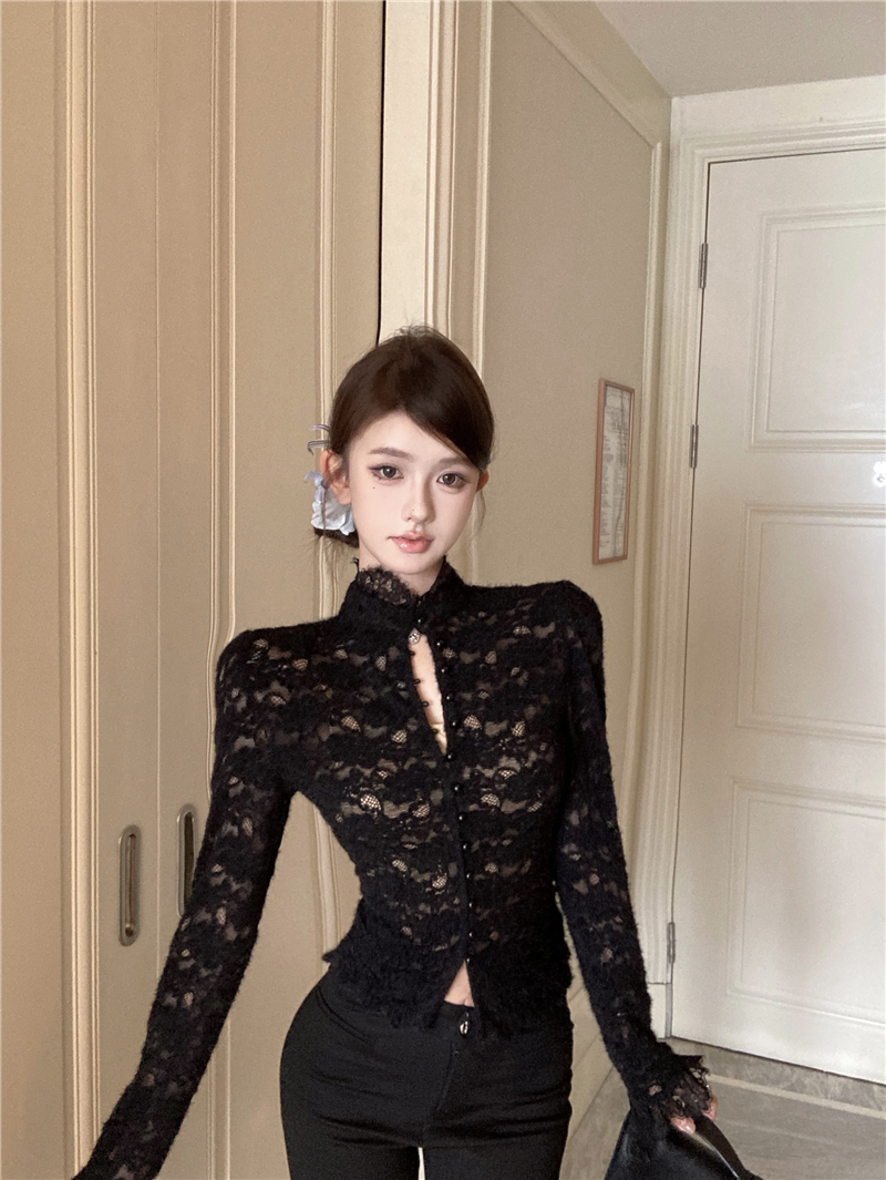 Real shot of retro temperament slim short top with long sleeves and lace base shirt two-piece set