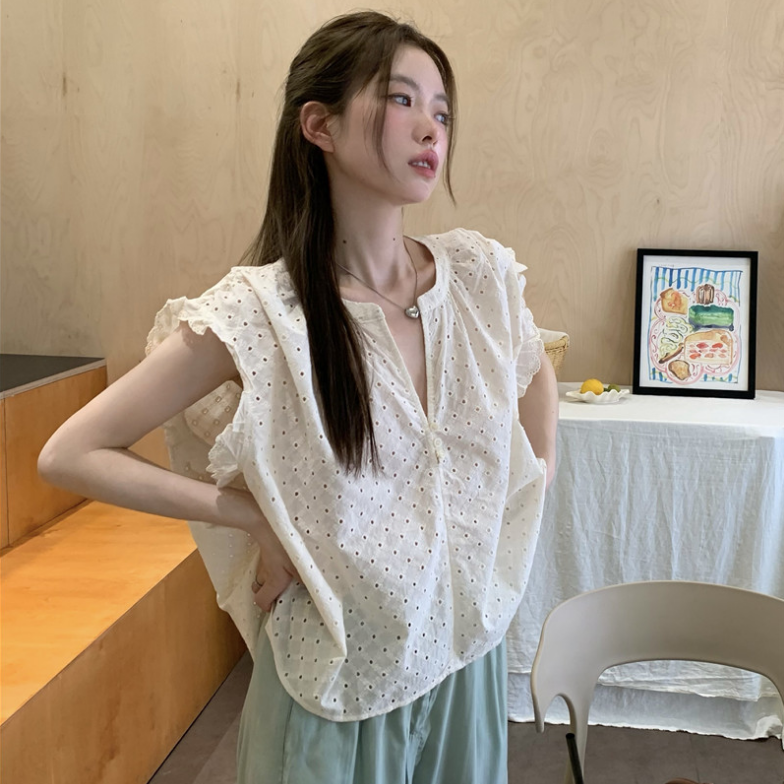 Summer new large-size women's clothing design sweet lace lace small flying sleeveless doll shirt M-4XL 200 jin