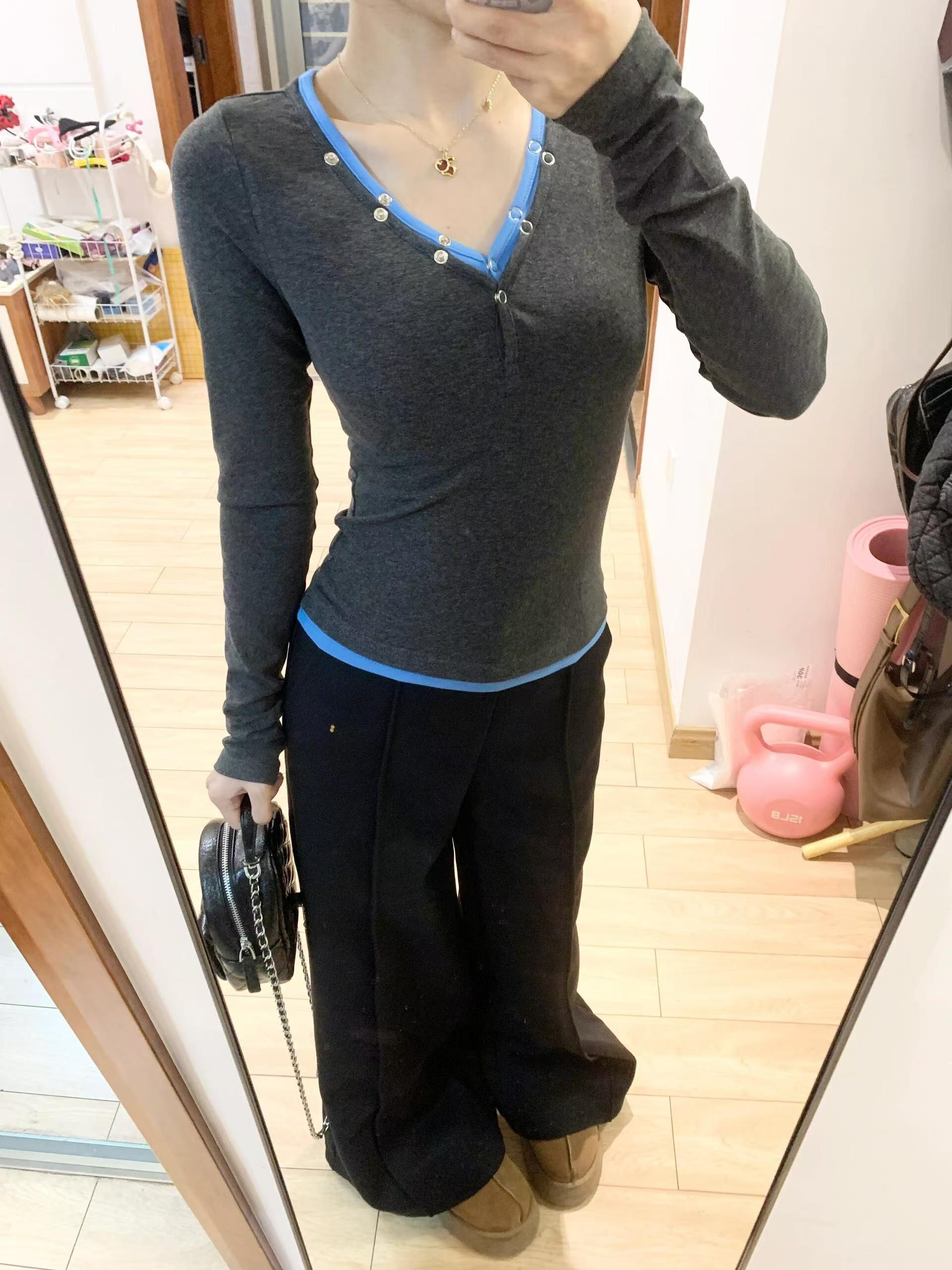 1*1莫代爾260克撞色假兩件V領長袖t恤女獨特别致辣妹修身上衣